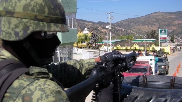 Baltazar Hinojosa Ochoa narco funcionario en el gobierno otra vez
