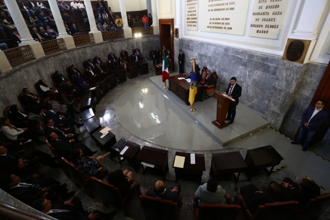 Congreso local de Jalisco realizan sesión solemne por el día de la Constitución