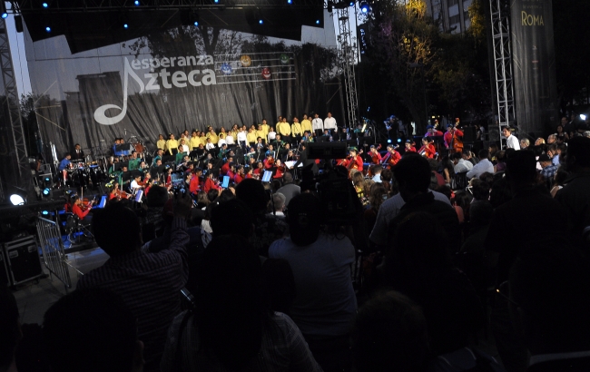La Orquesta Juvenil Esperanza Azteca