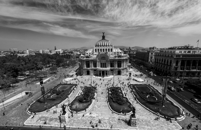Palacio de Bellas Artes escenario ideal para pasear
