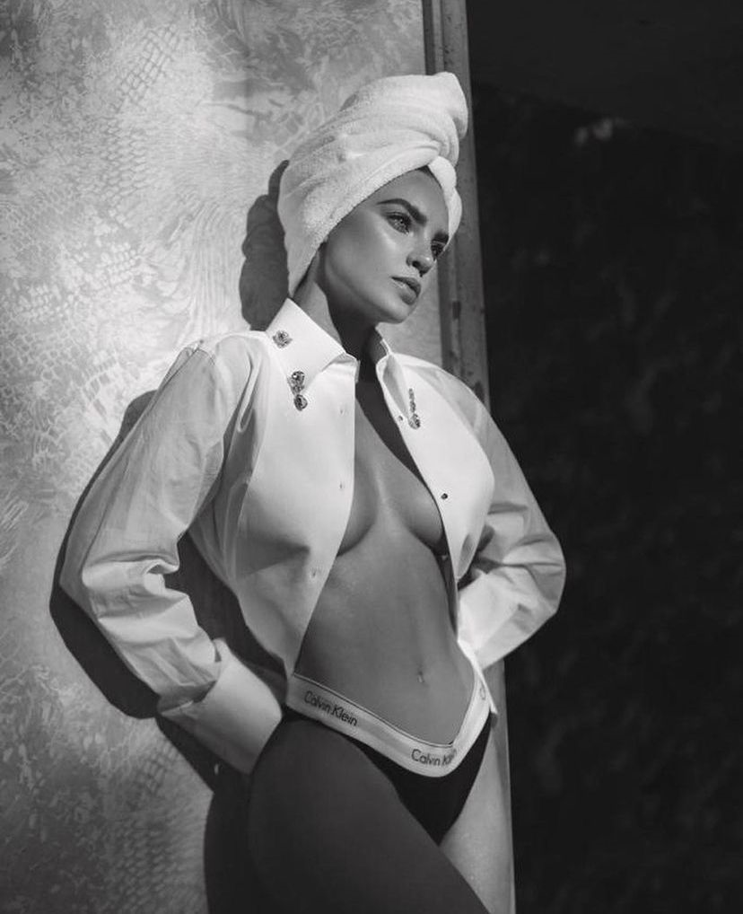 Belinda en lencería