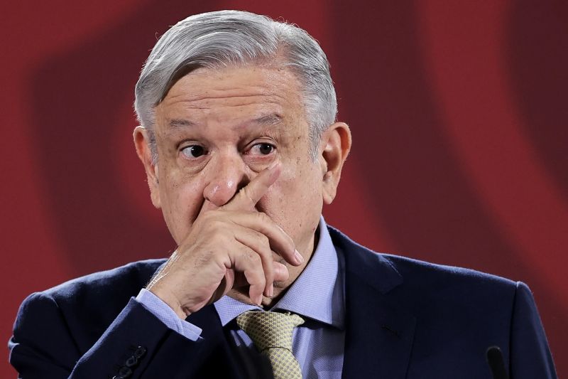 López Obrador y el desastre de su imagen en la crisis del coronavirus en México