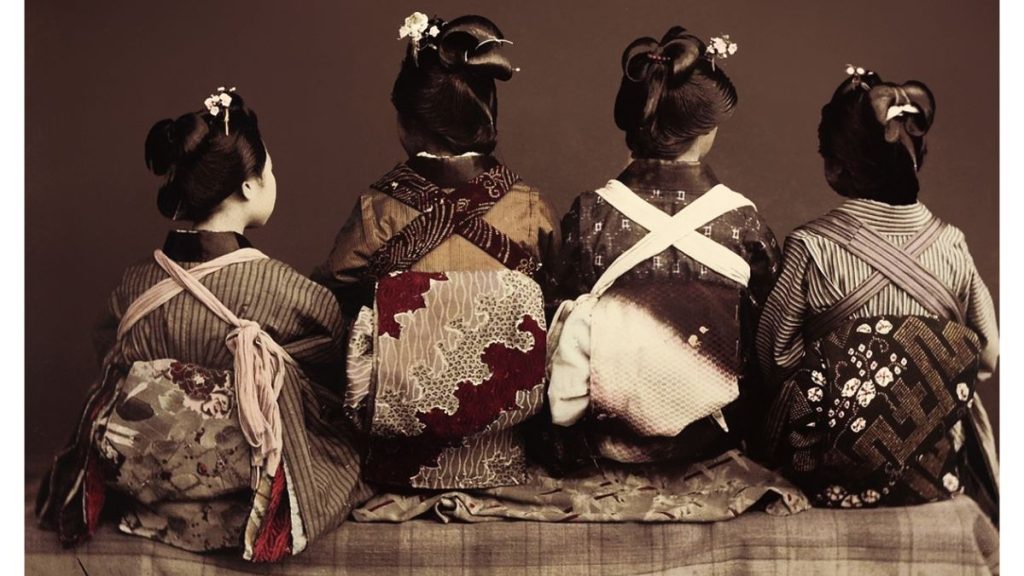 Así fue como el kimono se convirtió en un sinónimo de opresión en Asia