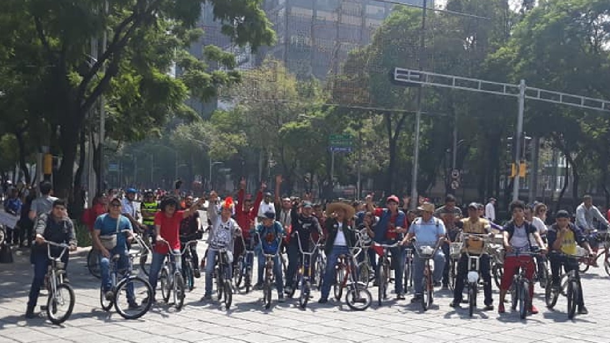 Organizan rodada ciclista con temática de Vaselina