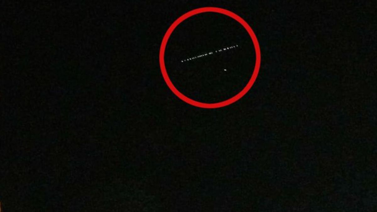 Alarma tren de luces en cielo de Monterrey