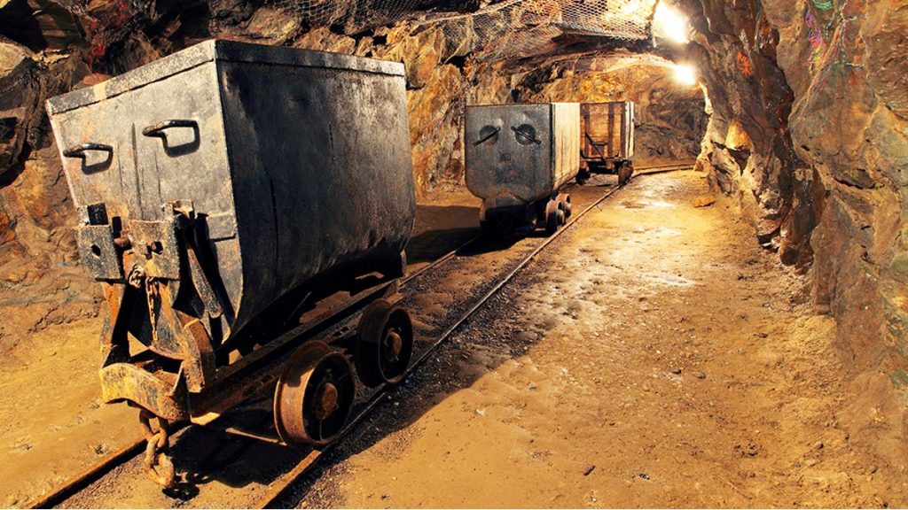 Uno de los sectores que impulsó la economía de nuestro país es el minero, pues aportó 2.5 por ciento del PIB en 2021