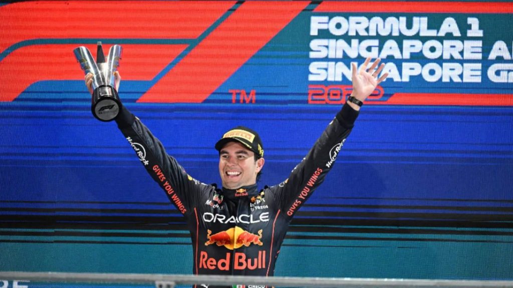 Consigue 'Checo' Pérez su tercera victoria callejera en Singapur