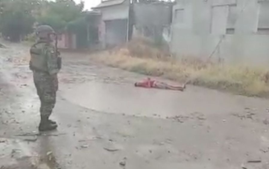Militares rescatan a niño electrocutado en Teacapan, Sinaloa