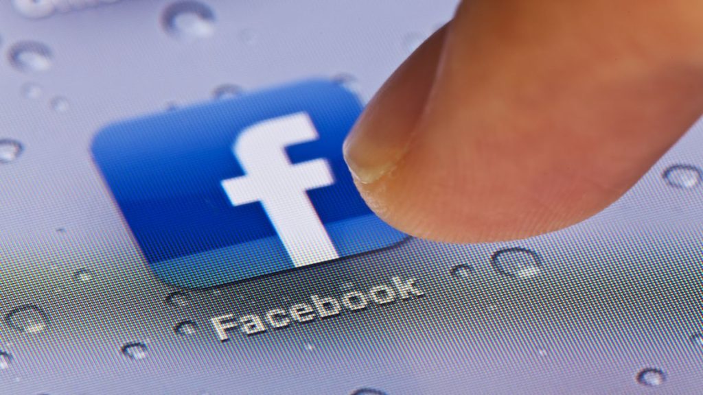 Despedirá Facebook a miles de trabajadores en el mundo