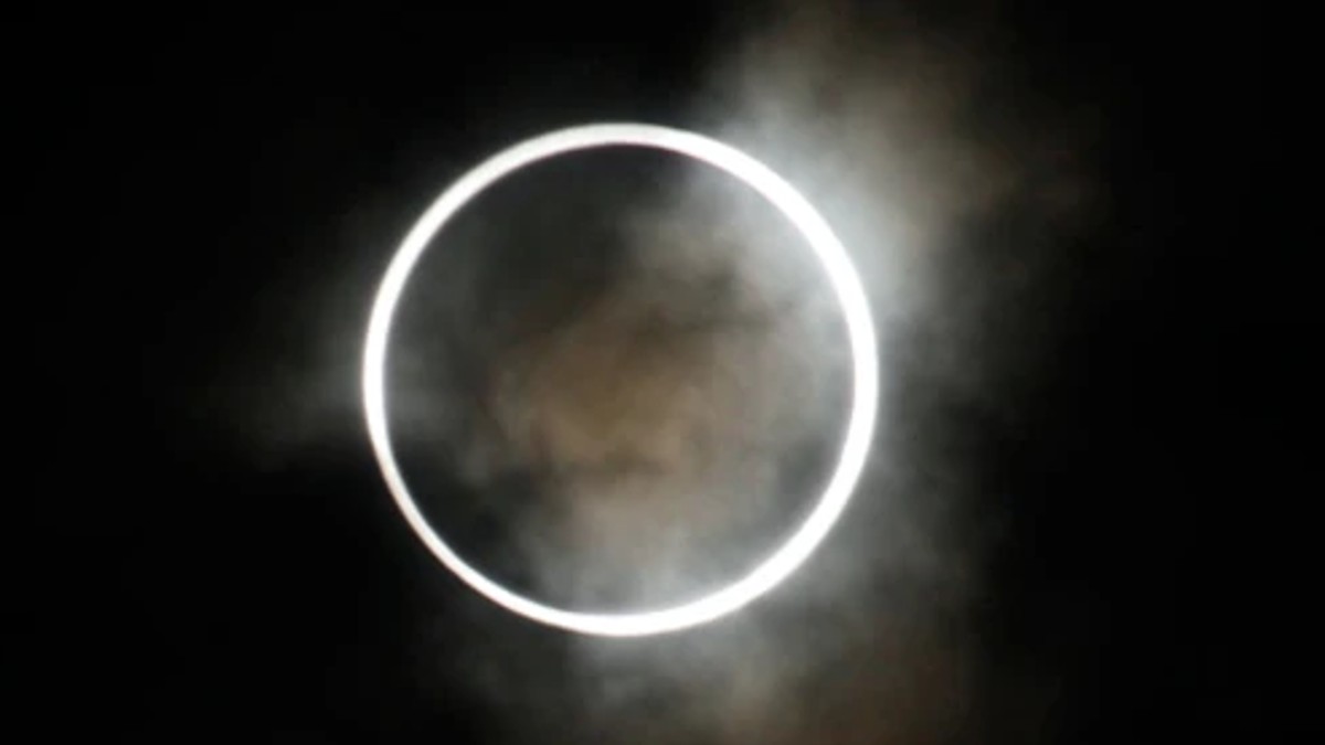 Conoce la fecha en que podrás apreciar el eclipse solar híbrido