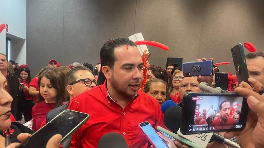 Michel Benítez Uriarte se convierte oficialmente en el candidato de la planilla roja para competir por la Secretaría General del STASE.