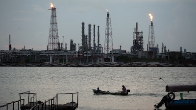 Pemex abre la chequera... del Gobierno Ofrece recomprar 10 mil mdd en bonos con dinero de México 3 solo opiniones.com image 2