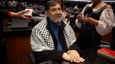 Noroña justifica vuelo privado Sheinbaum dijo que cuando es necesario, se puede usarlo 2 solo opiniones.com image 6