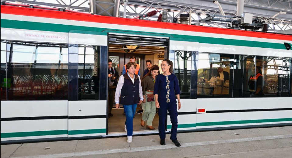 Tren Insurgente: el megaproyecto que tomó 12 años en completarse 2 Tren Insurgente por fin acaba sus obras