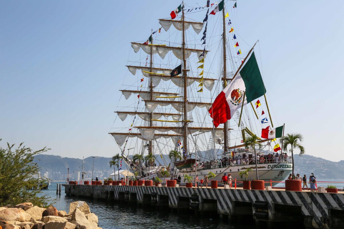 Buque Escuela Cuauhtémoc