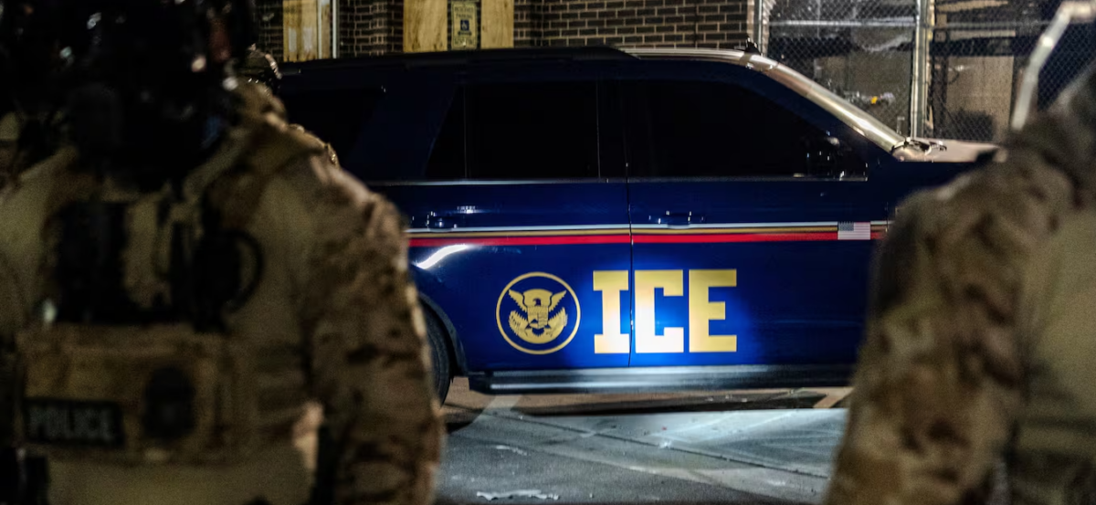 denuncia contra ICE